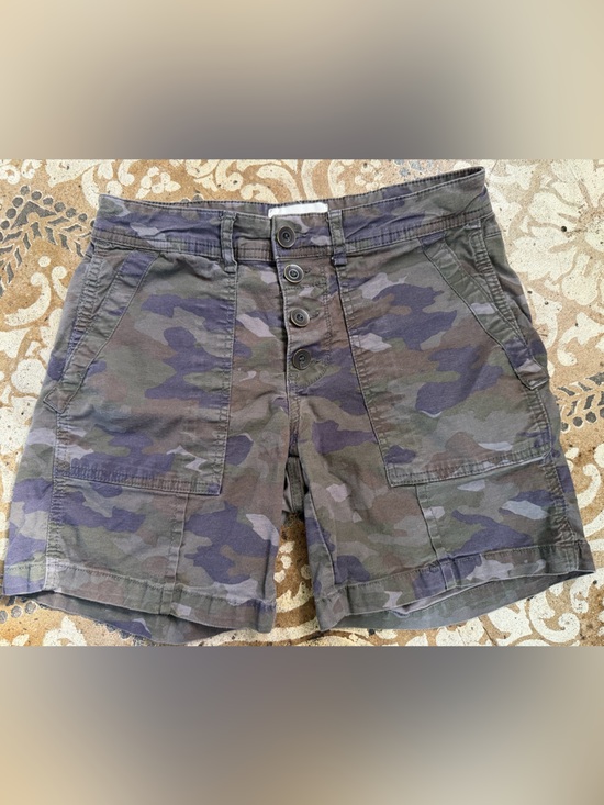 Anthropologie Pants - Anthropologie Camo Button-Front Women’s Shorts Sz 27